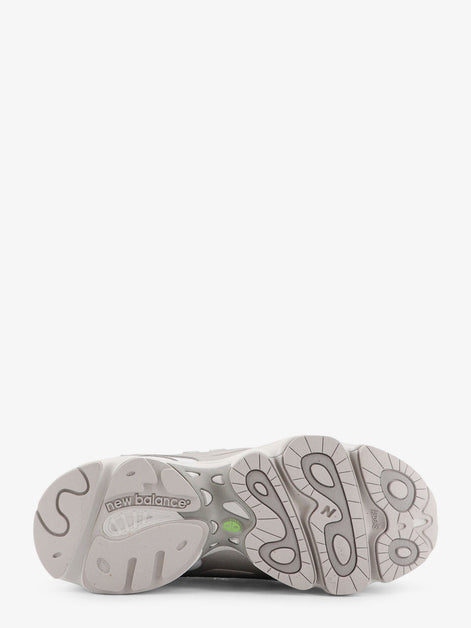 1000 mesh sneakers
