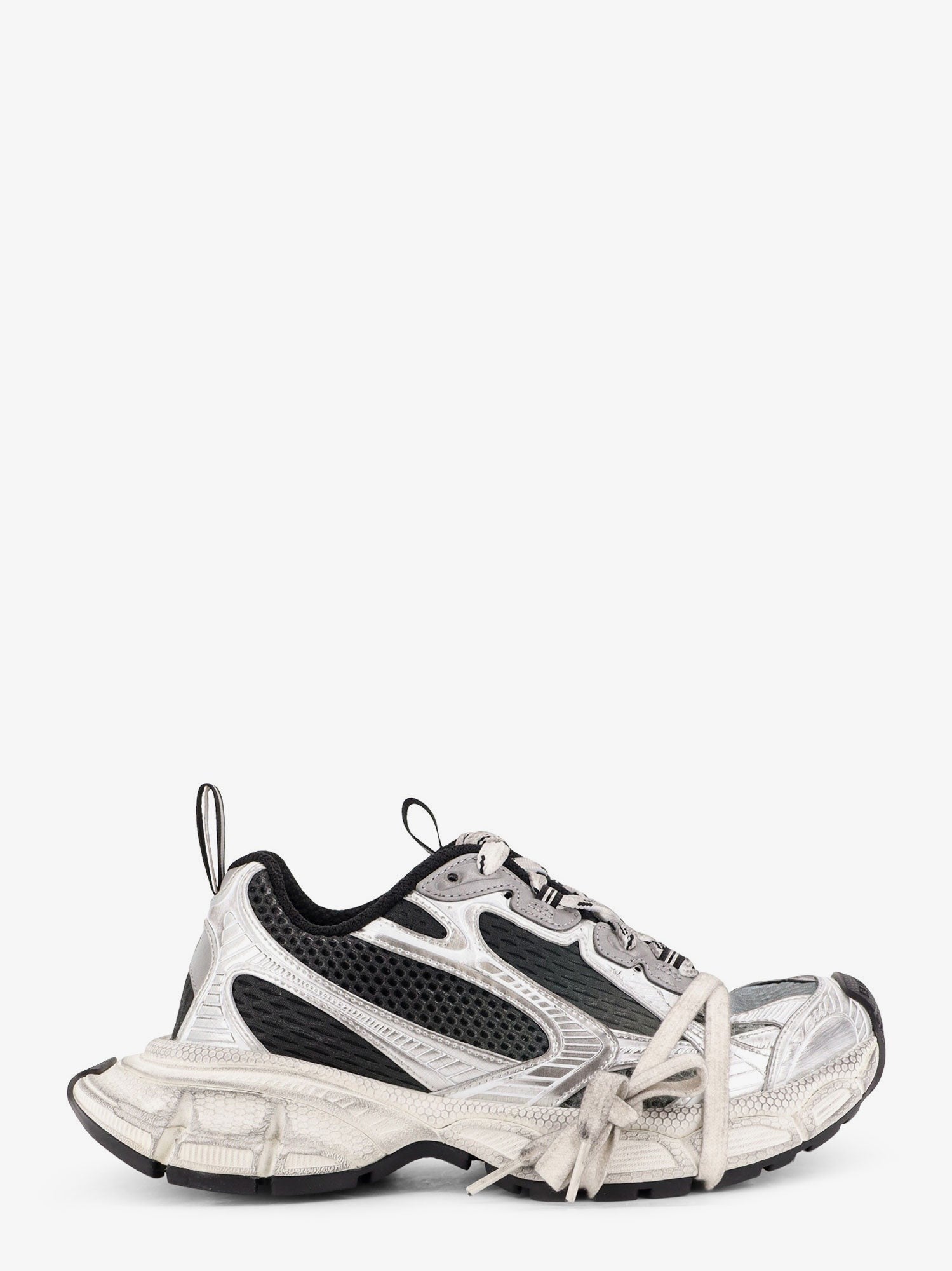 3XL Gradient mesh sneakers with used effect