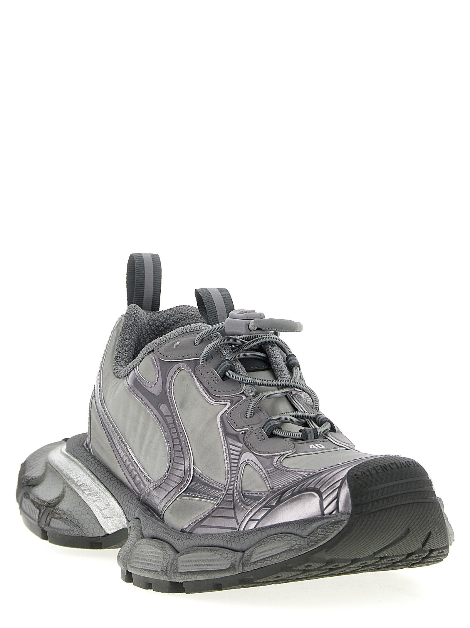 '3XL' sneakers