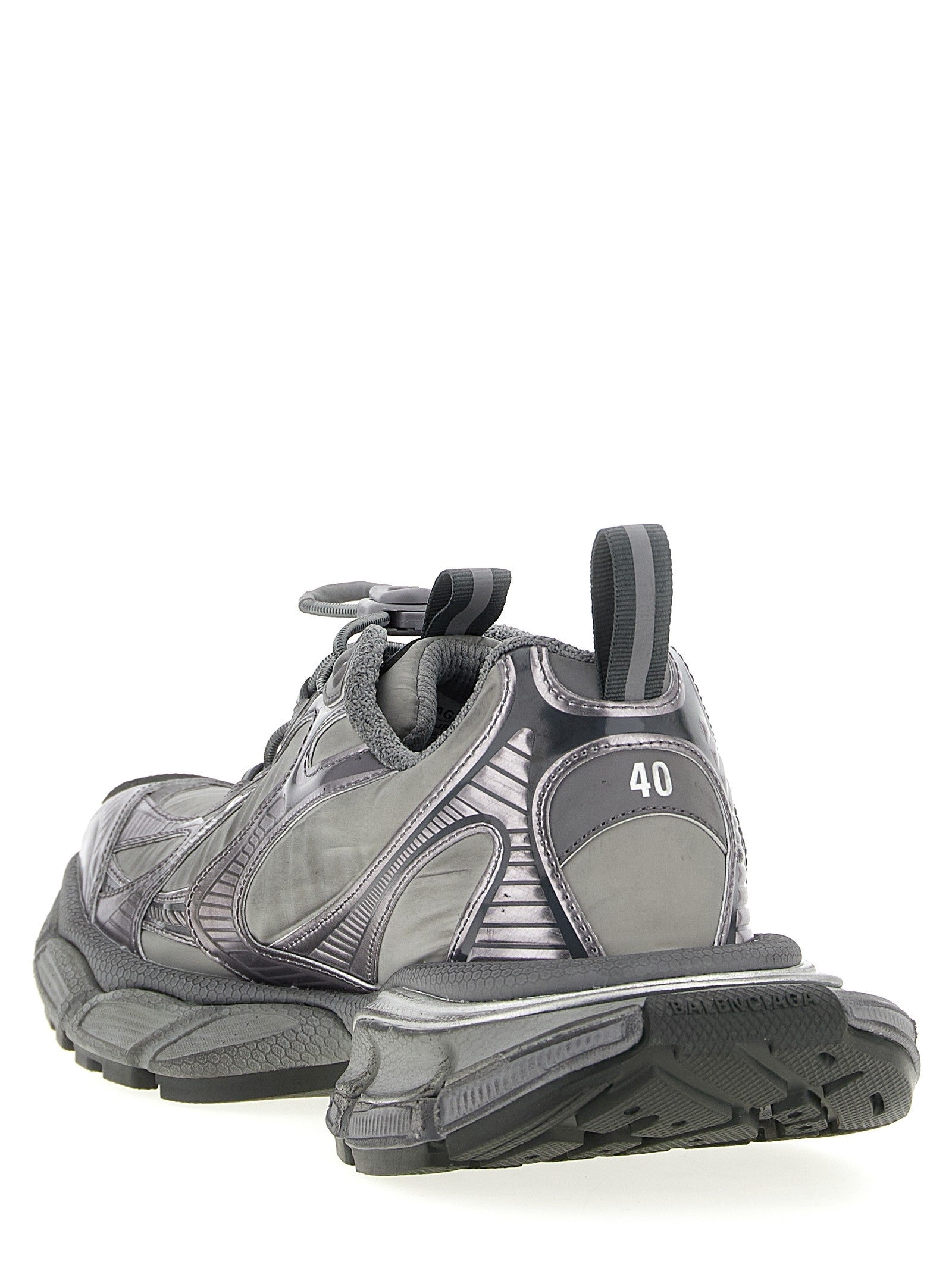 '3XL' sneakers