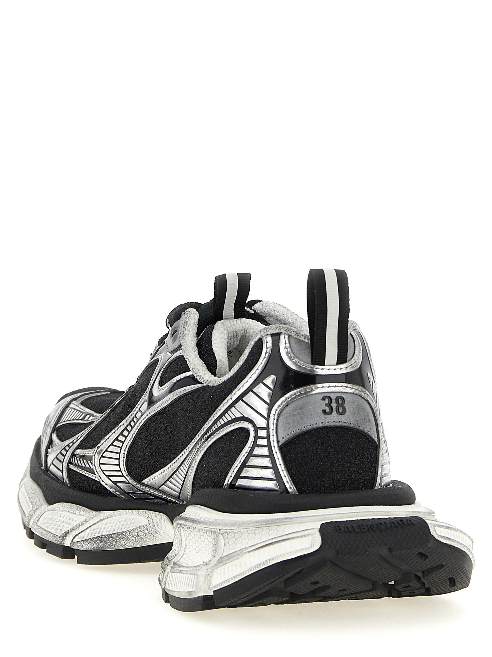 '3XL' sneakers