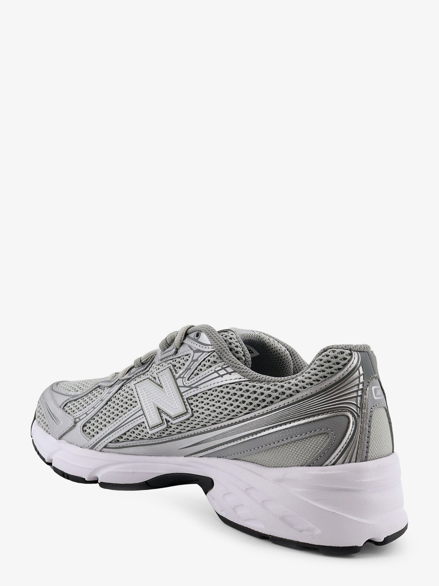 740 mesh sneakers with iconic contrasting side logo