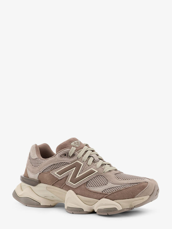 9060 mesh and suede low-top sneakers