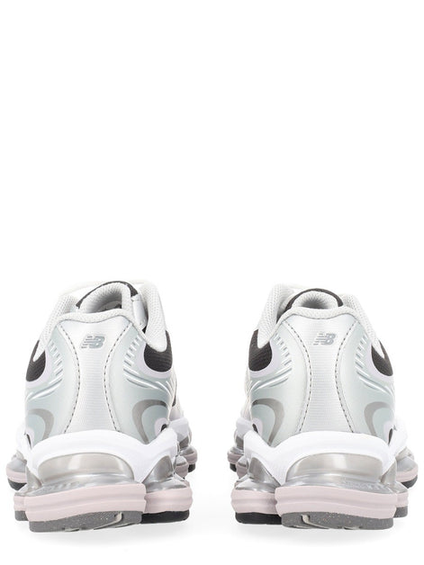"ABZORB 2000" SNEAKER