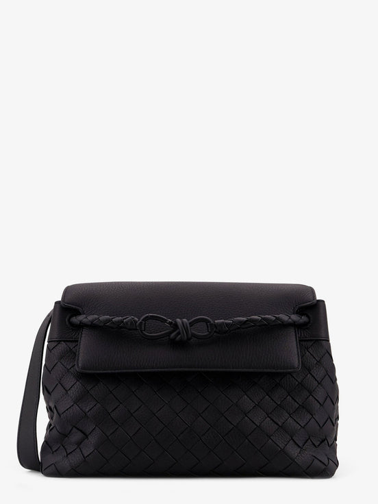 Andiamo leather shoulder bag with Intrecciato pattern