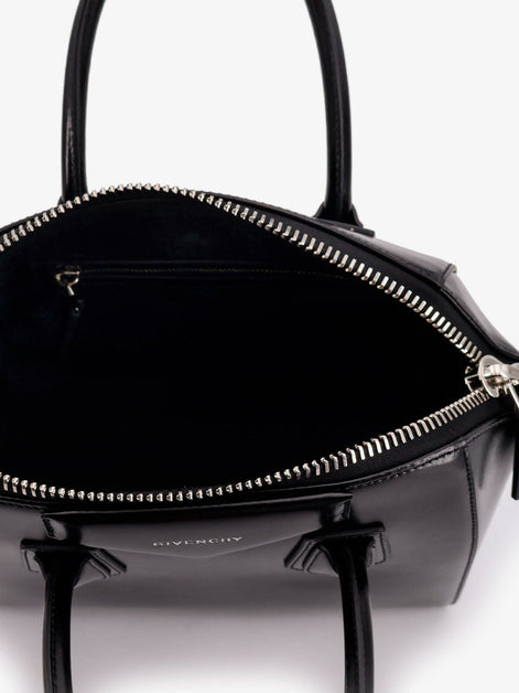 Antigona leather shoulder bag