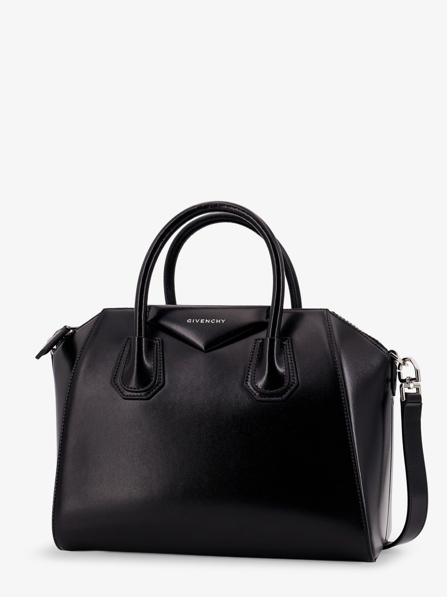 Antigona leather shoulder bag