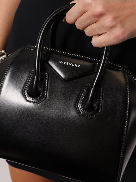Antigona Mini leather crossbody bag