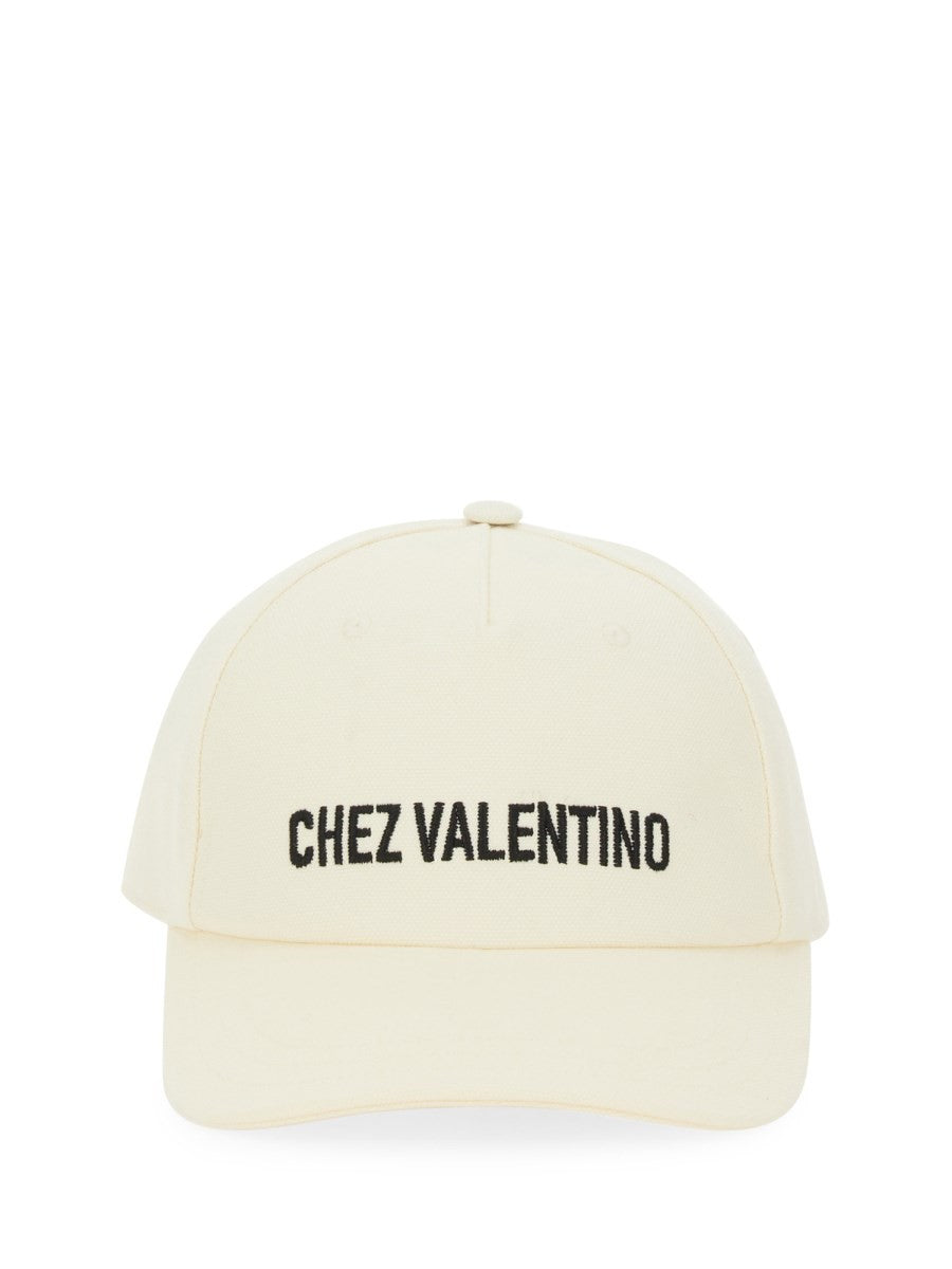 BASEBALL CAP WITH EMBROIDERY