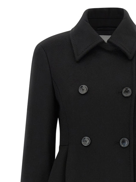 'Beati1234' coat