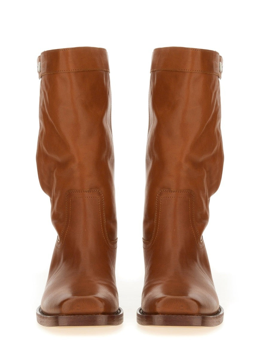 BOOT 