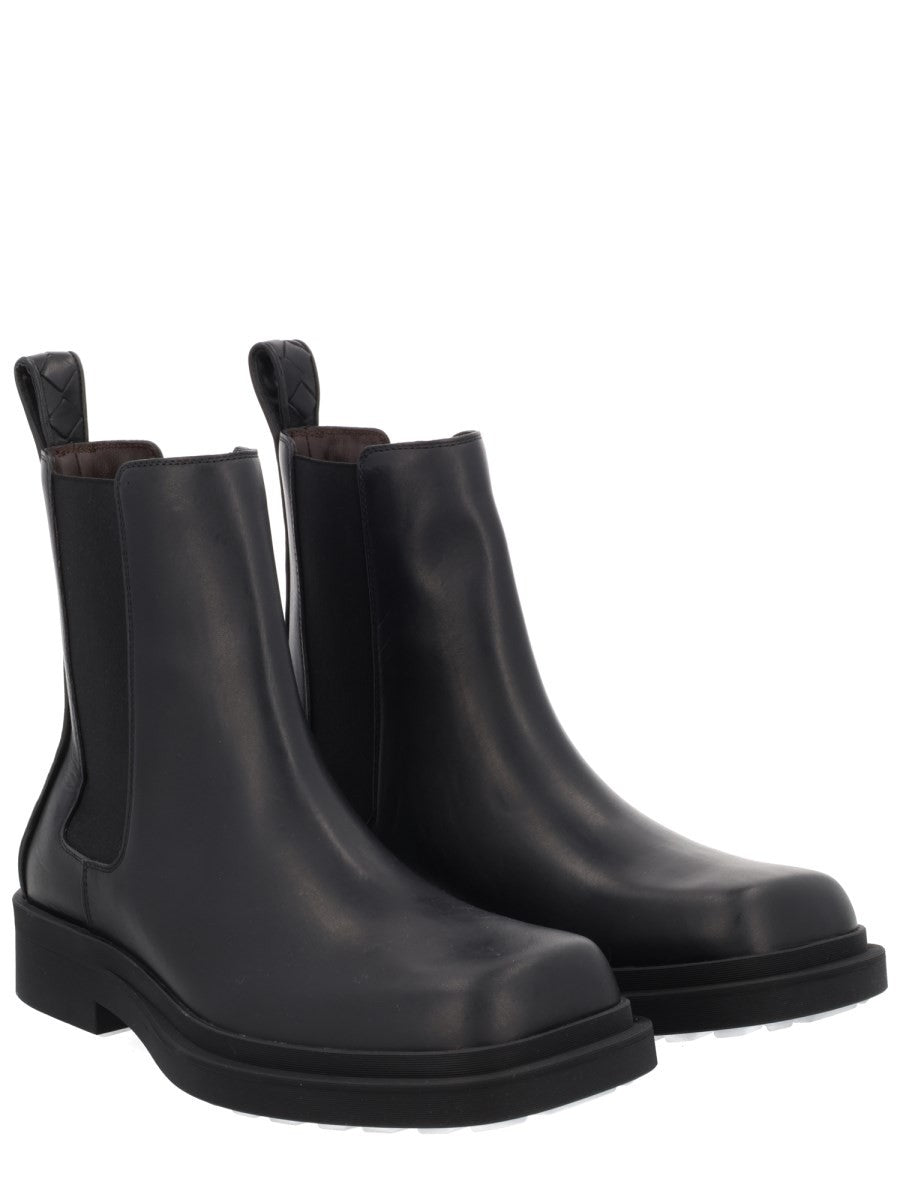 BOOT 