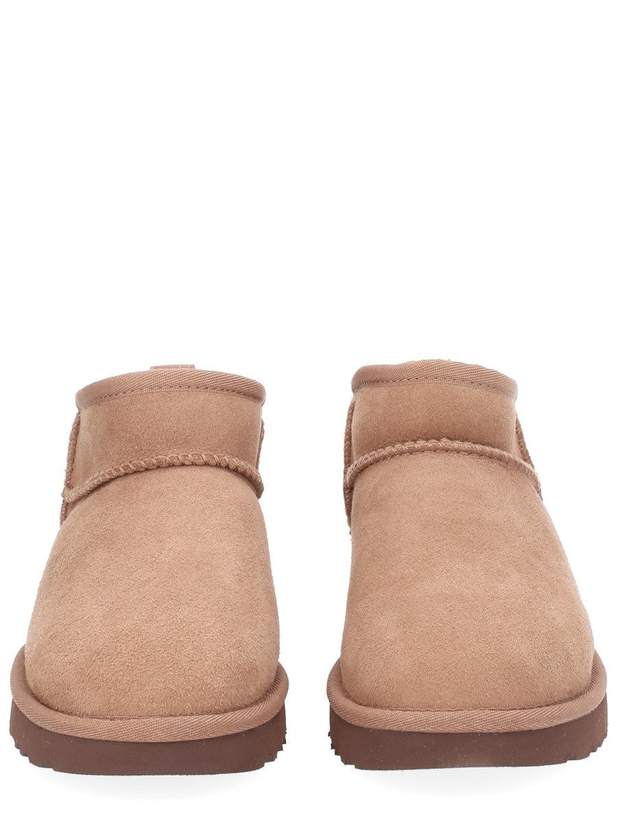 BOOT 