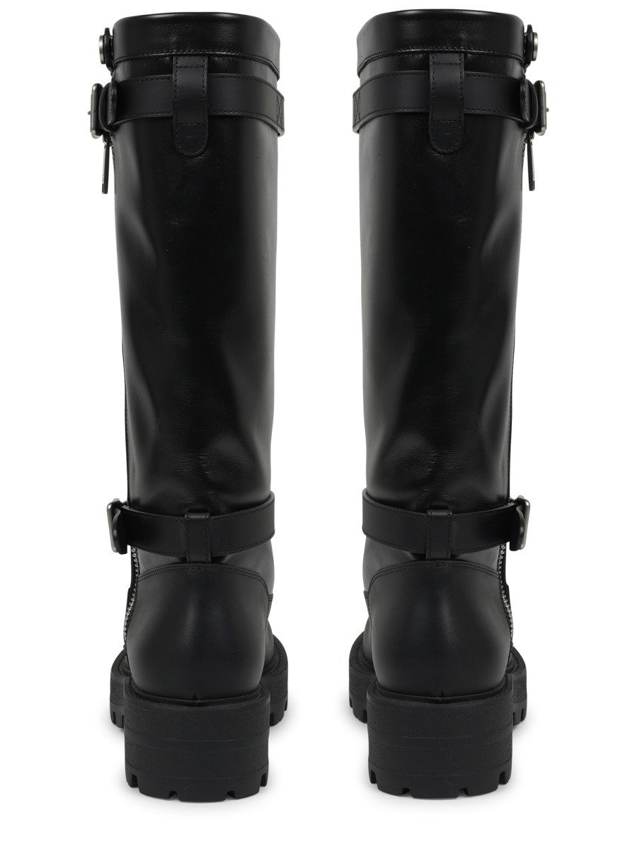BOOT 