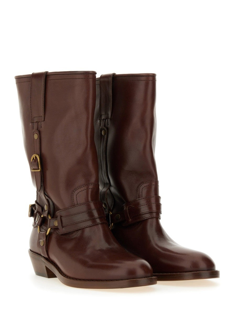 BOOT 