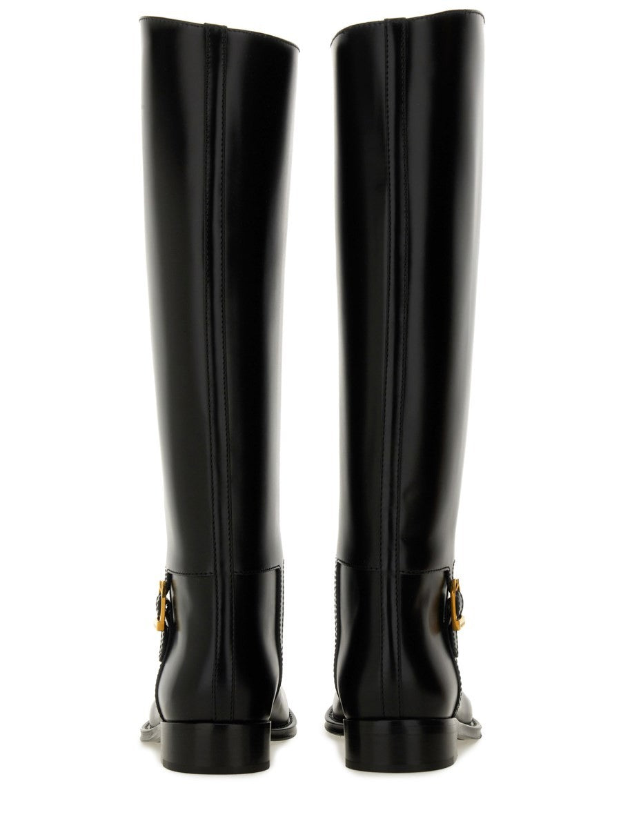 BOOT 