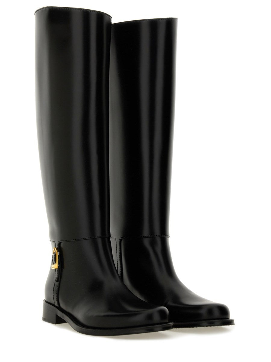 BOOT 
