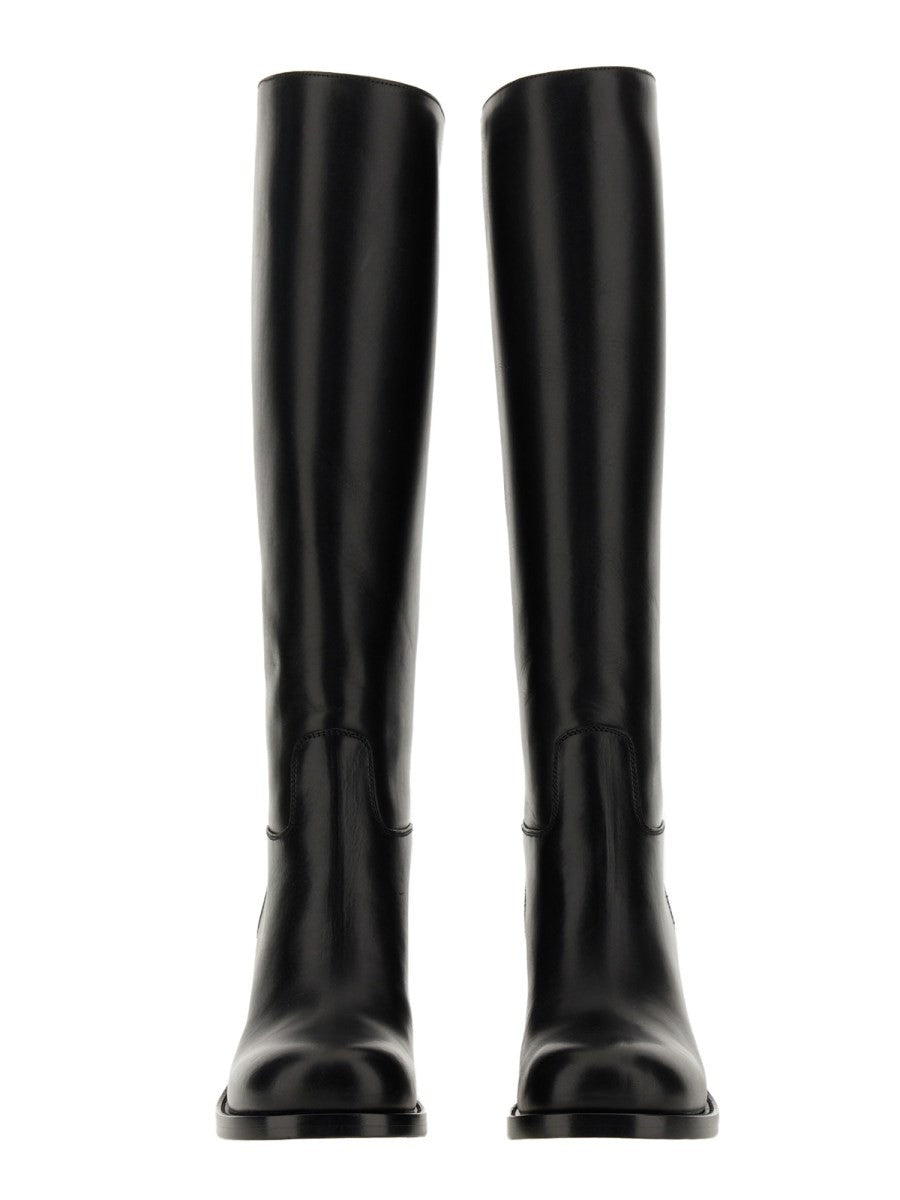 BOOT HORSE