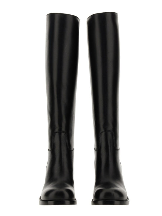 BOOT HORSE
