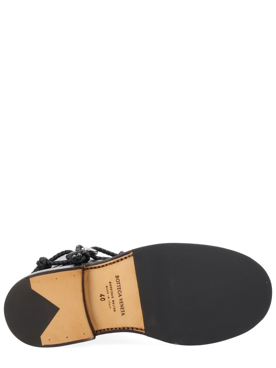BOOT 
