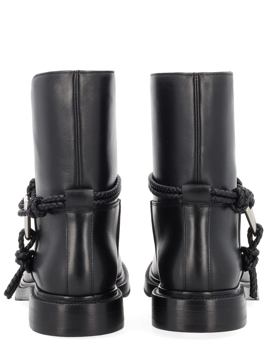 BOOT 