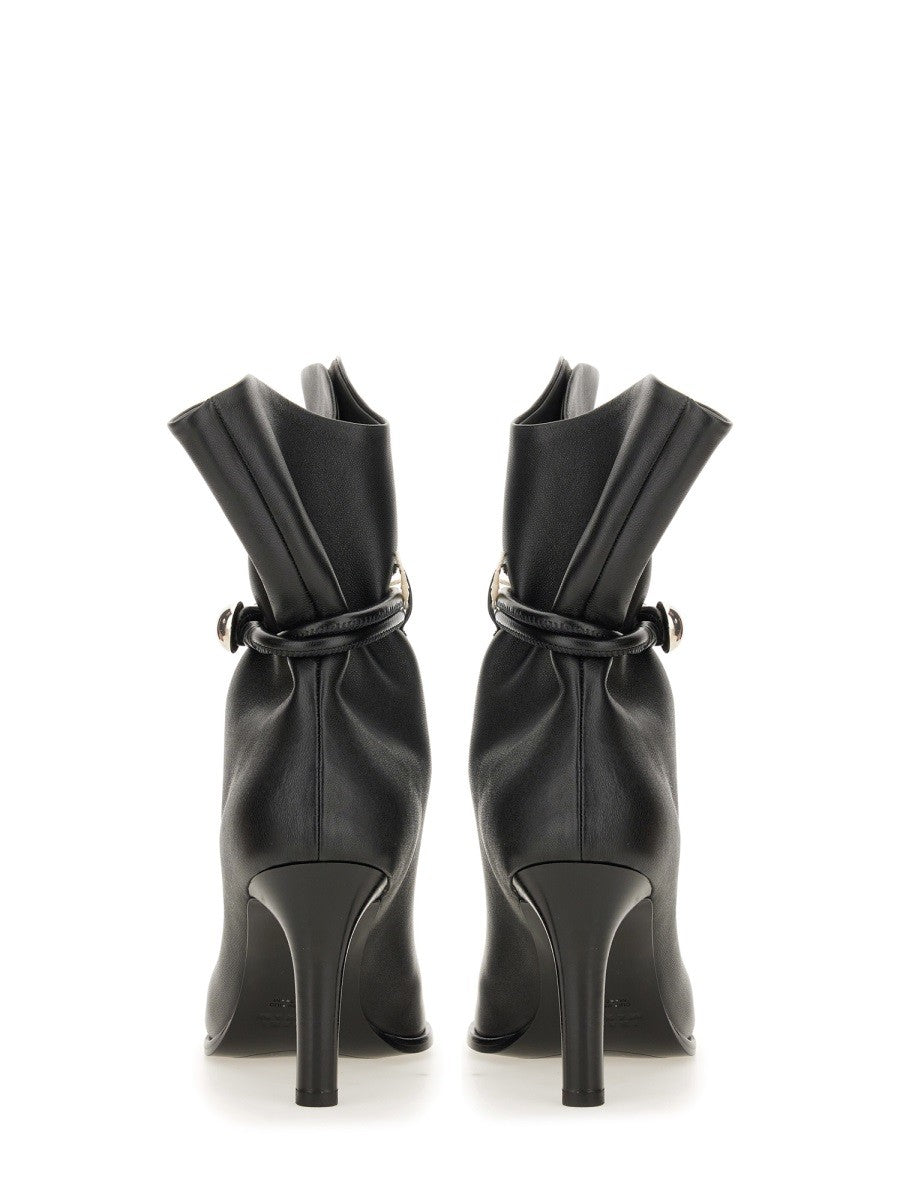 BOOT 