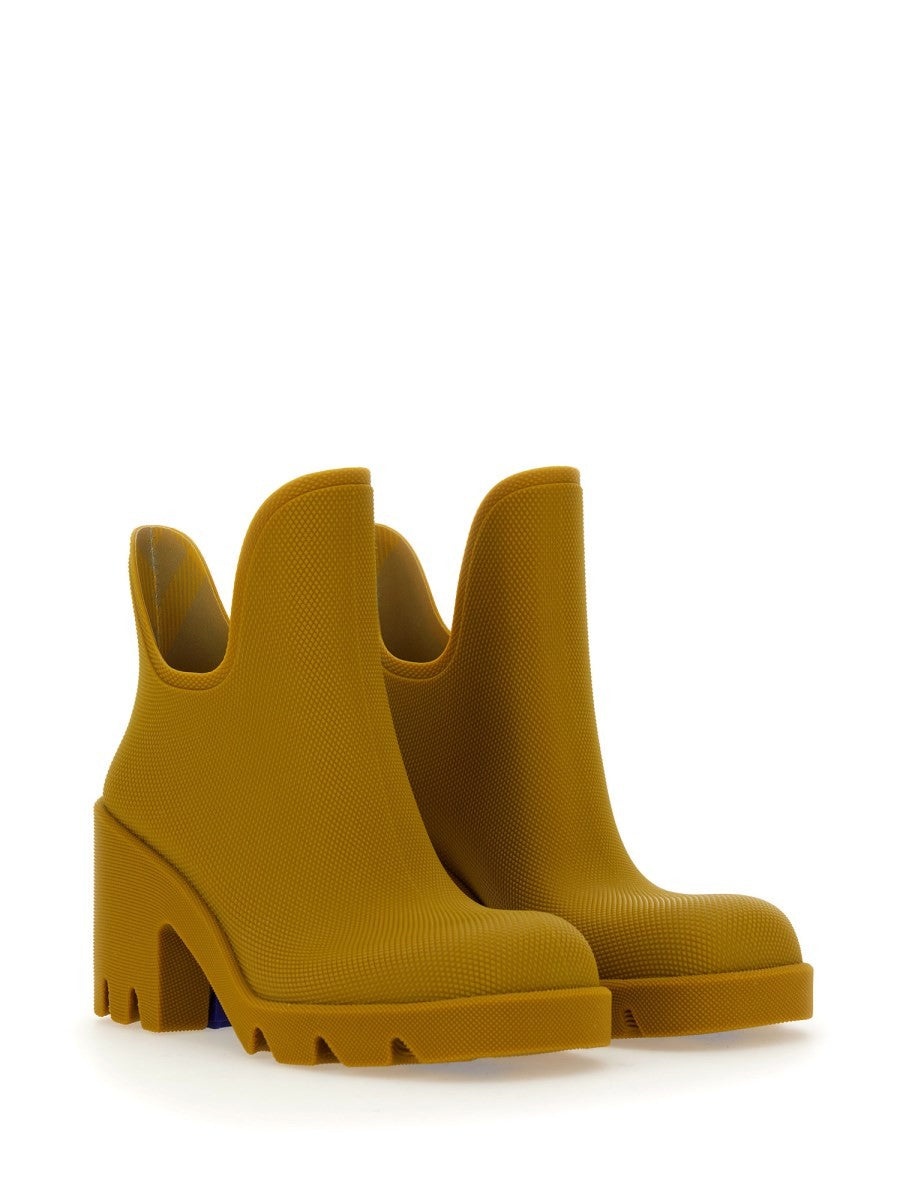 BOOT 