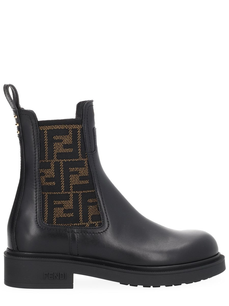 BOOT 