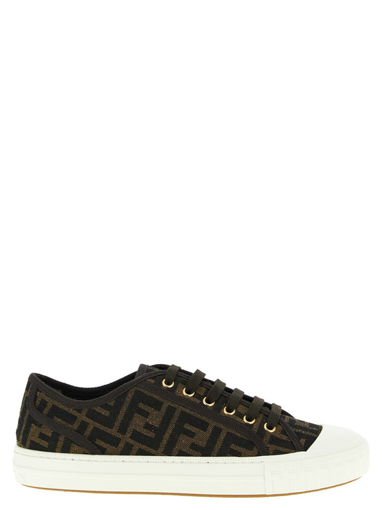 'Chunky' sneakers