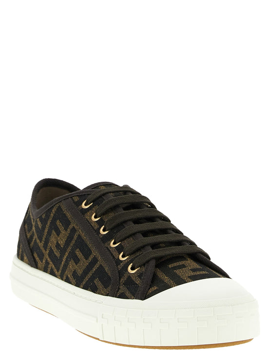 'Chunky' sneakers