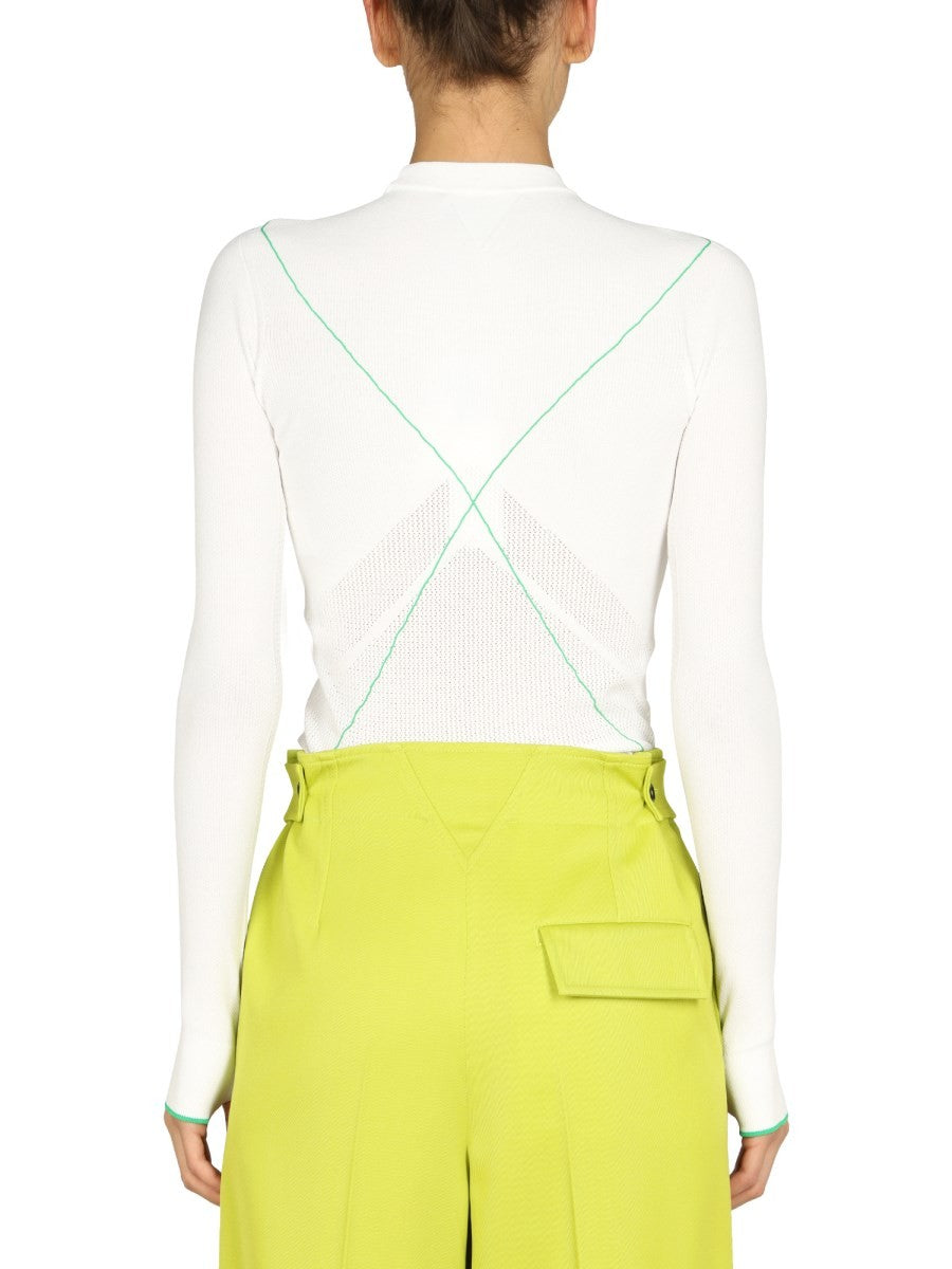 CONTRASTING SEAMS SWEATER