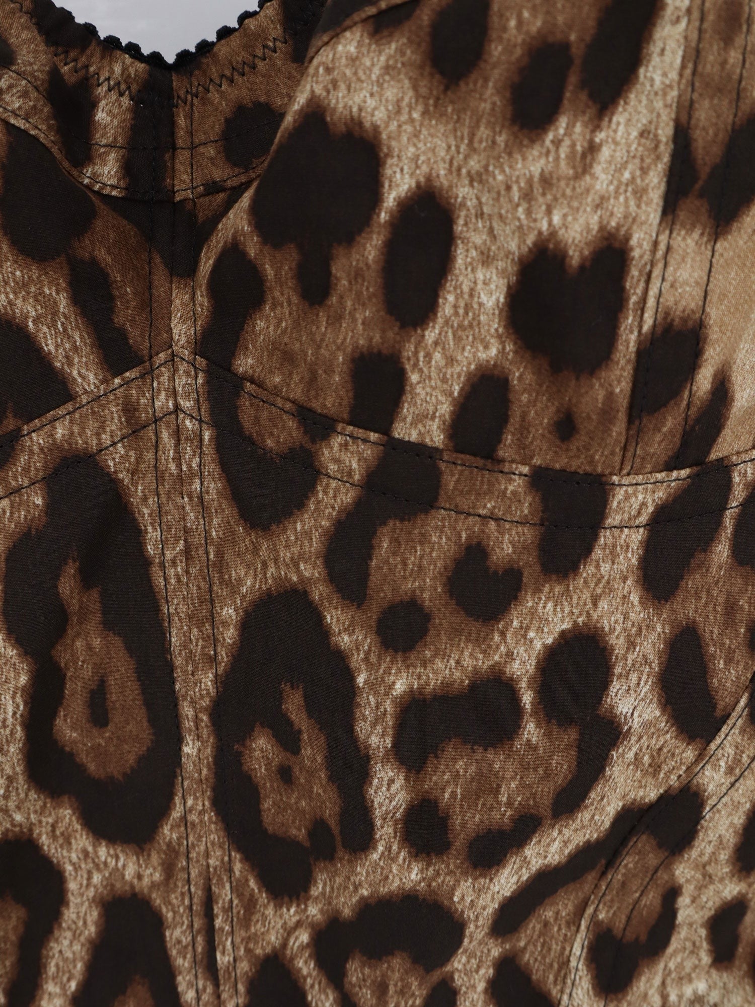 Cotton blend top with animal print