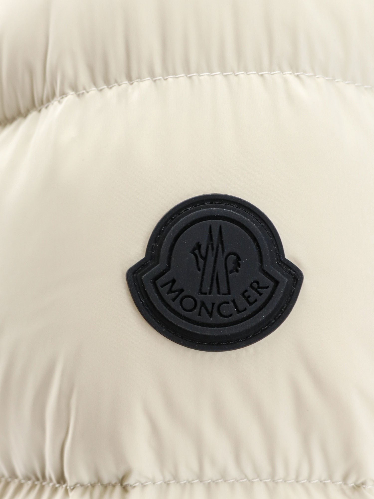 Moncler Dalalven nylon down jacket with contrasting profiles
