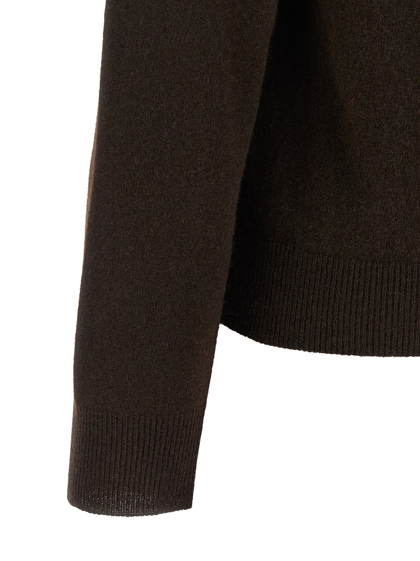 Diamond-shaped collar cardigan