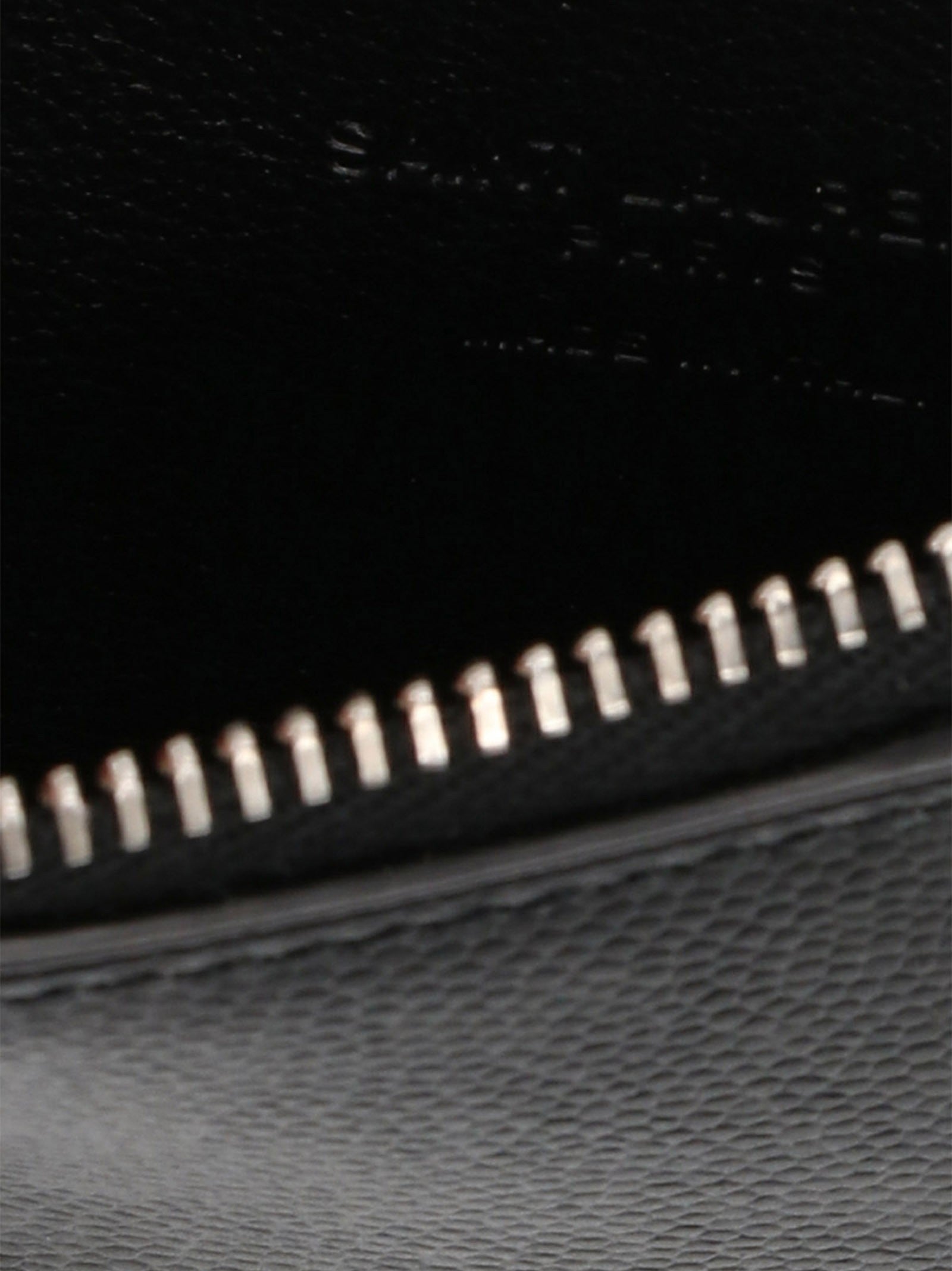 'Fragments' card holder