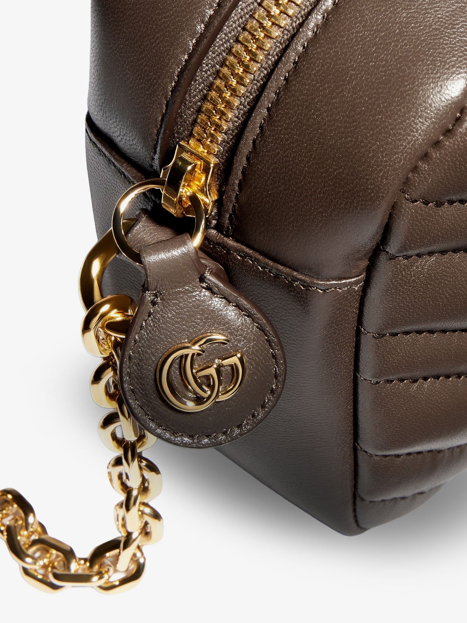 GG Marmont Camera bag leather crossbody bag with chevron stitching