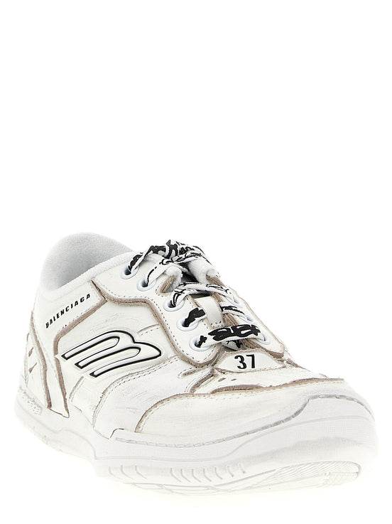 'Hamptons Worn-Out Medio' sneakers