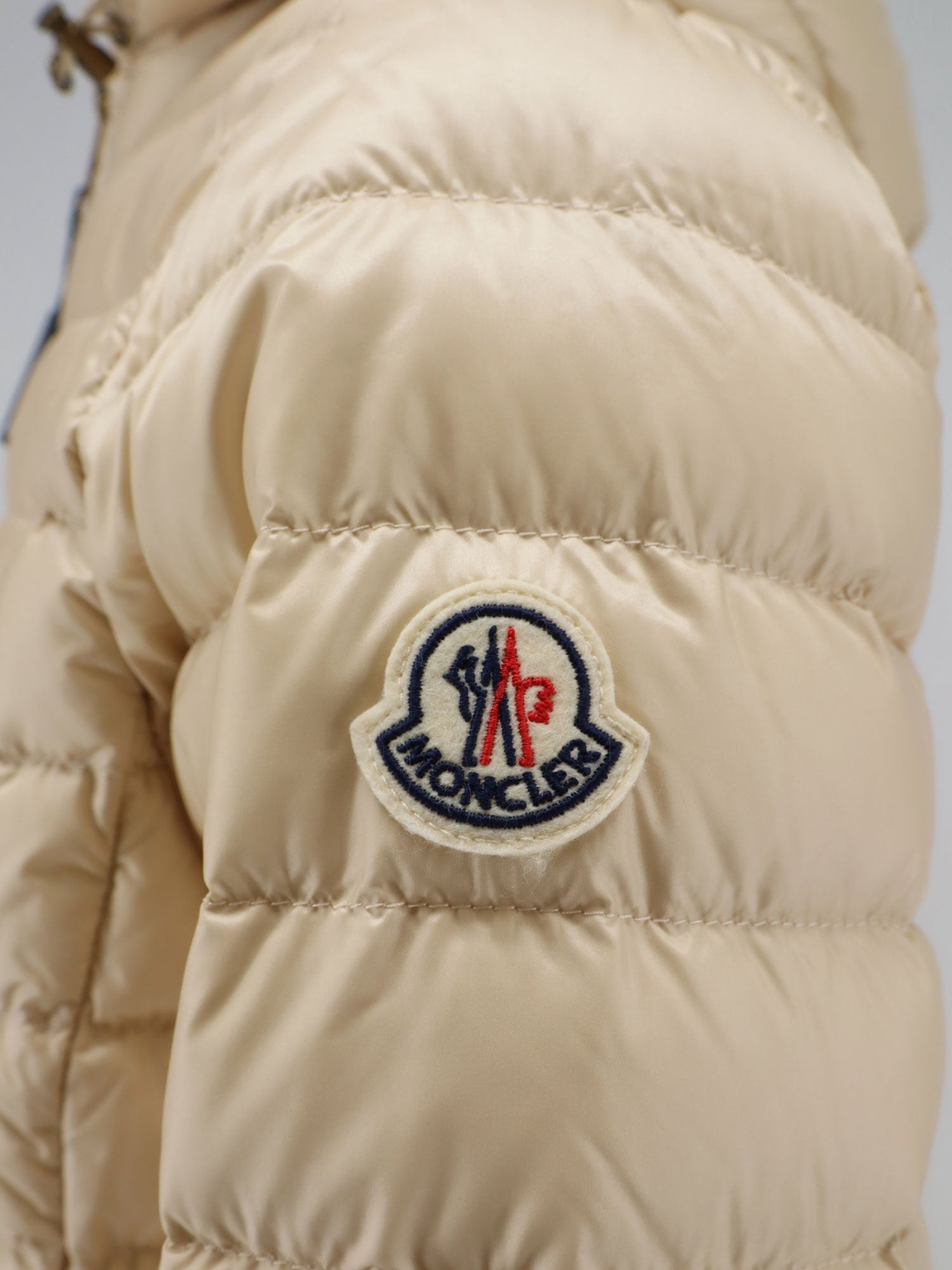 Moncler Igelhood recycled longue saison short down jacket
