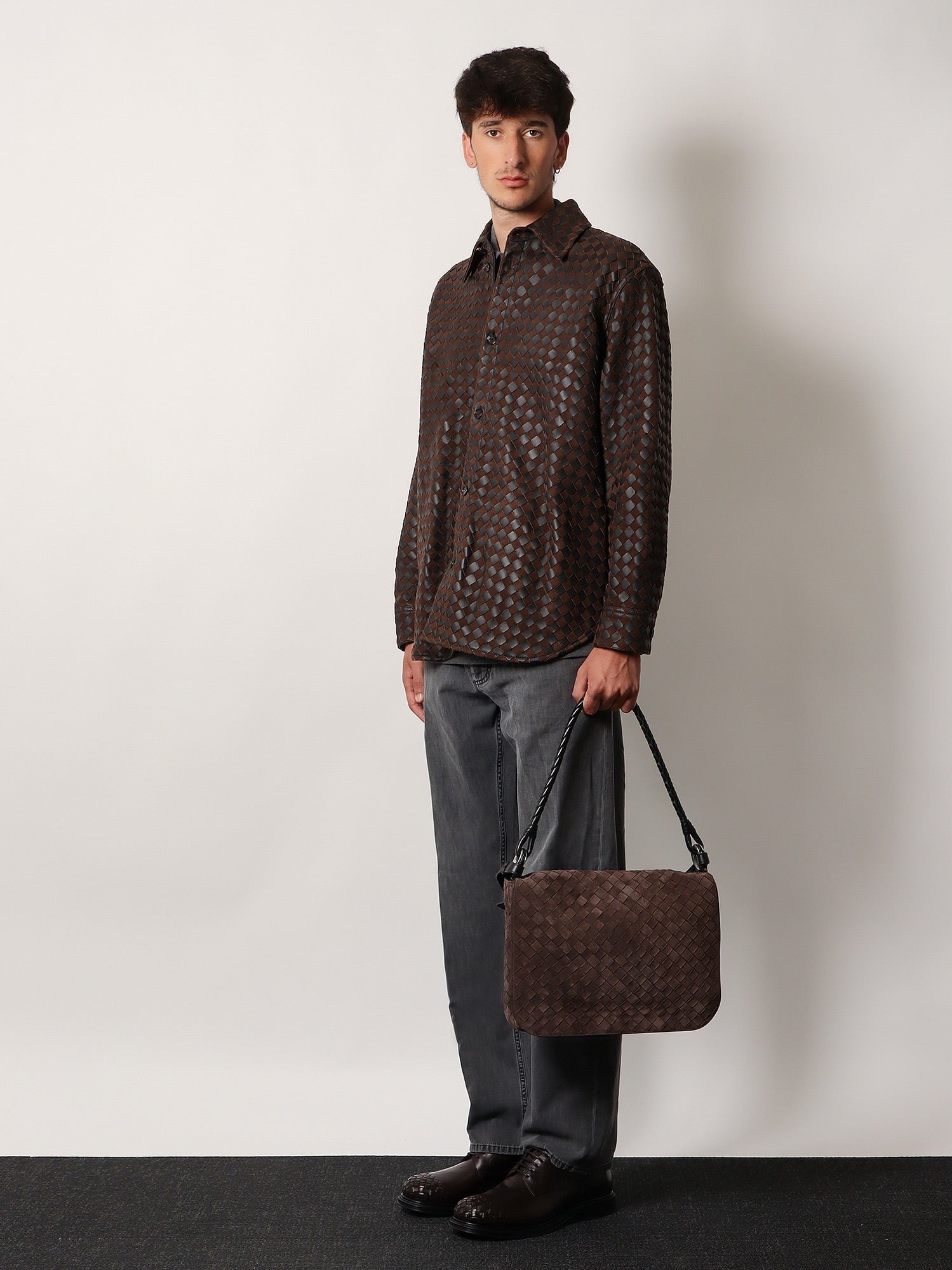 Intrecciato suede shoulder bag