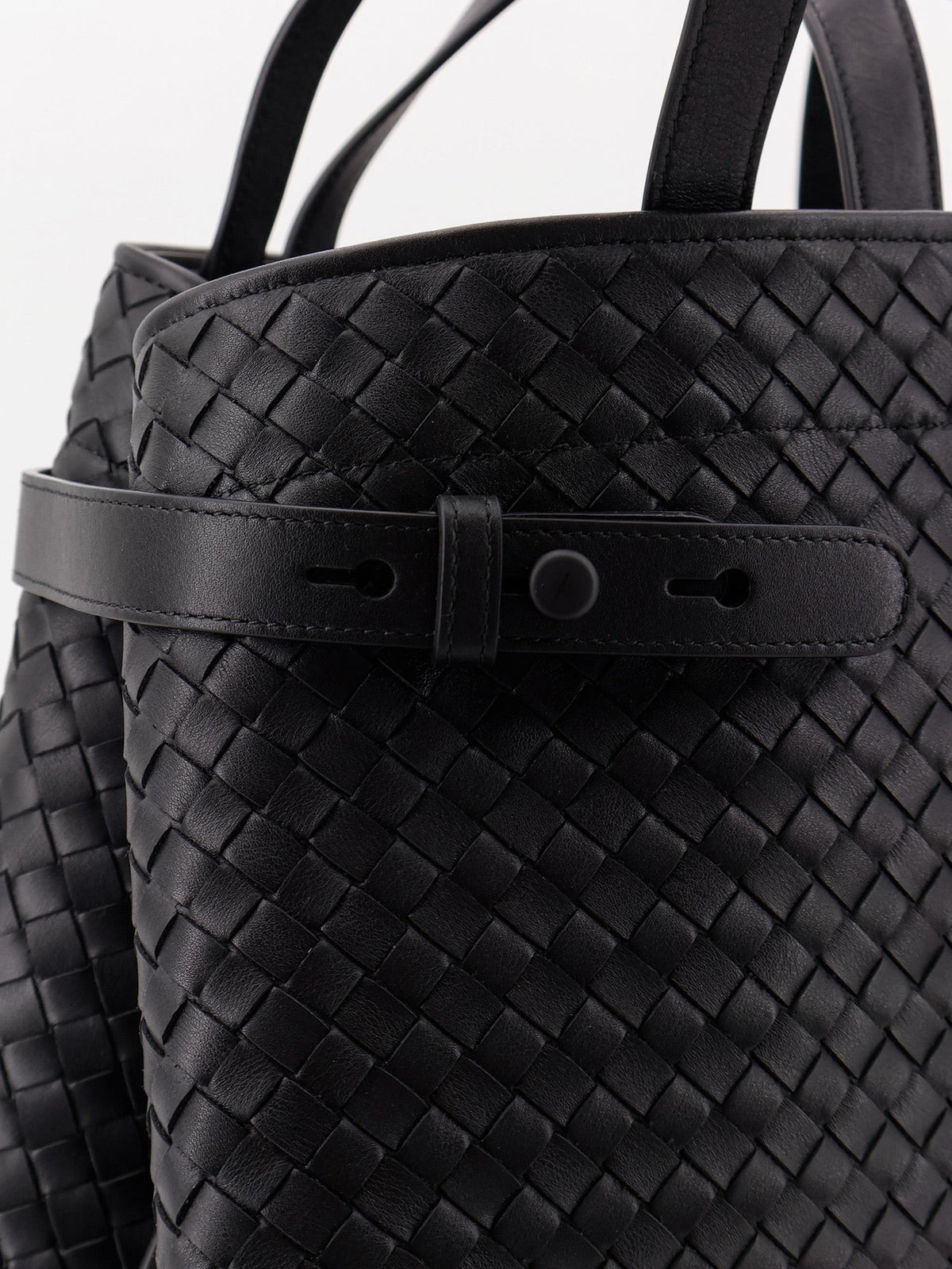 Bottega Veneta Intreccio leather shoulder bag