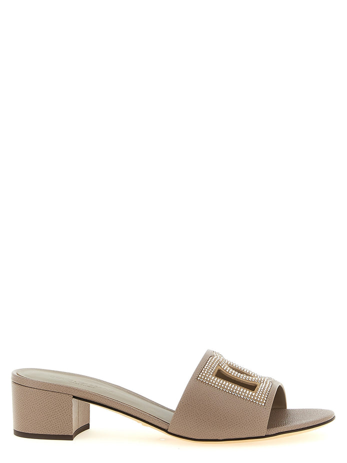 'Karol' mules