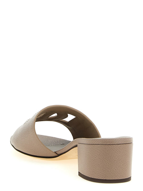 'Karol' mules