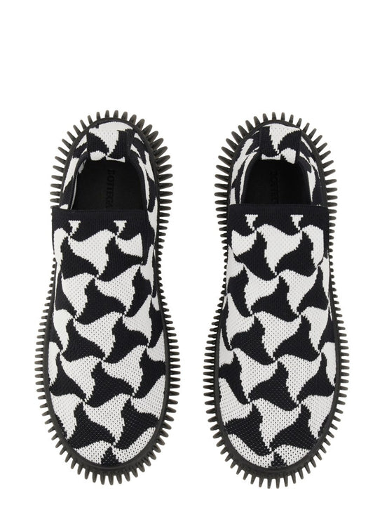 KNIT SLIP-ON SNEAKER