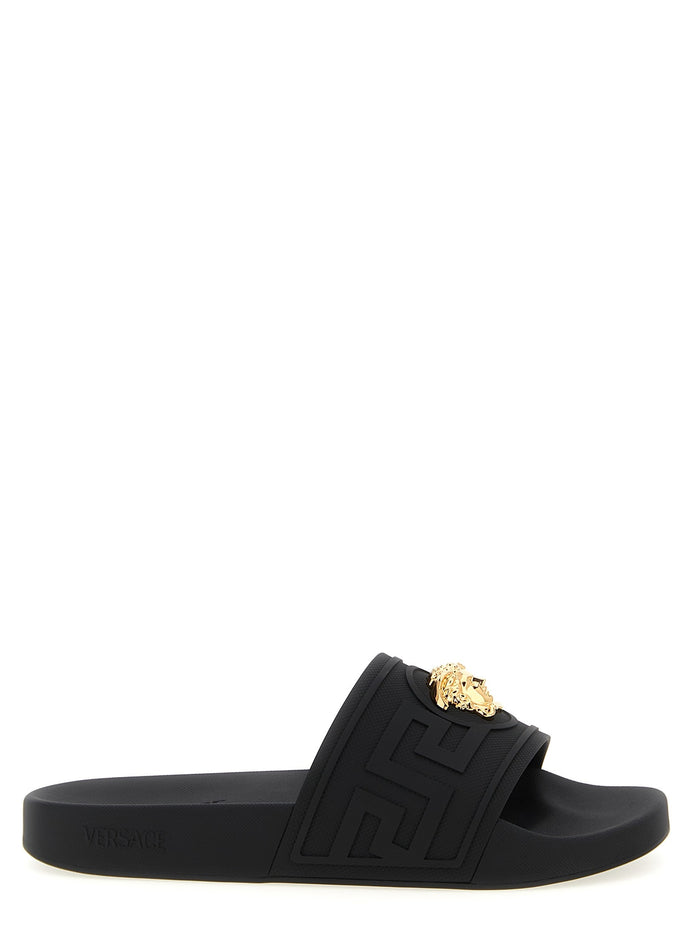 'La Medusa' slides