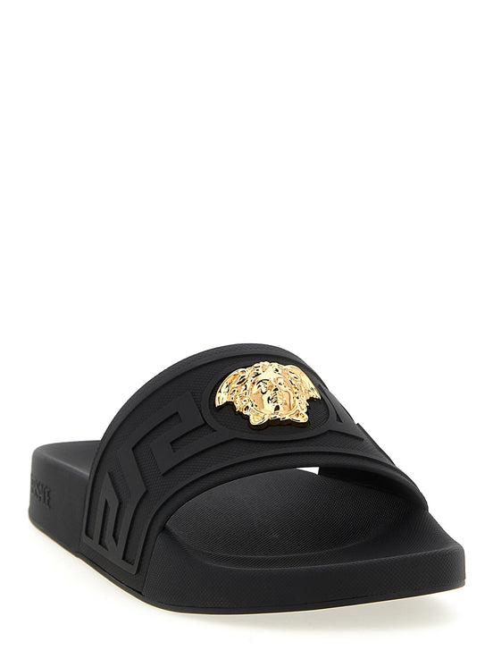 'La Medusa' slides