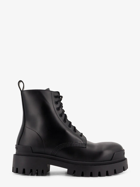 Leather boots with maxi rubber sole