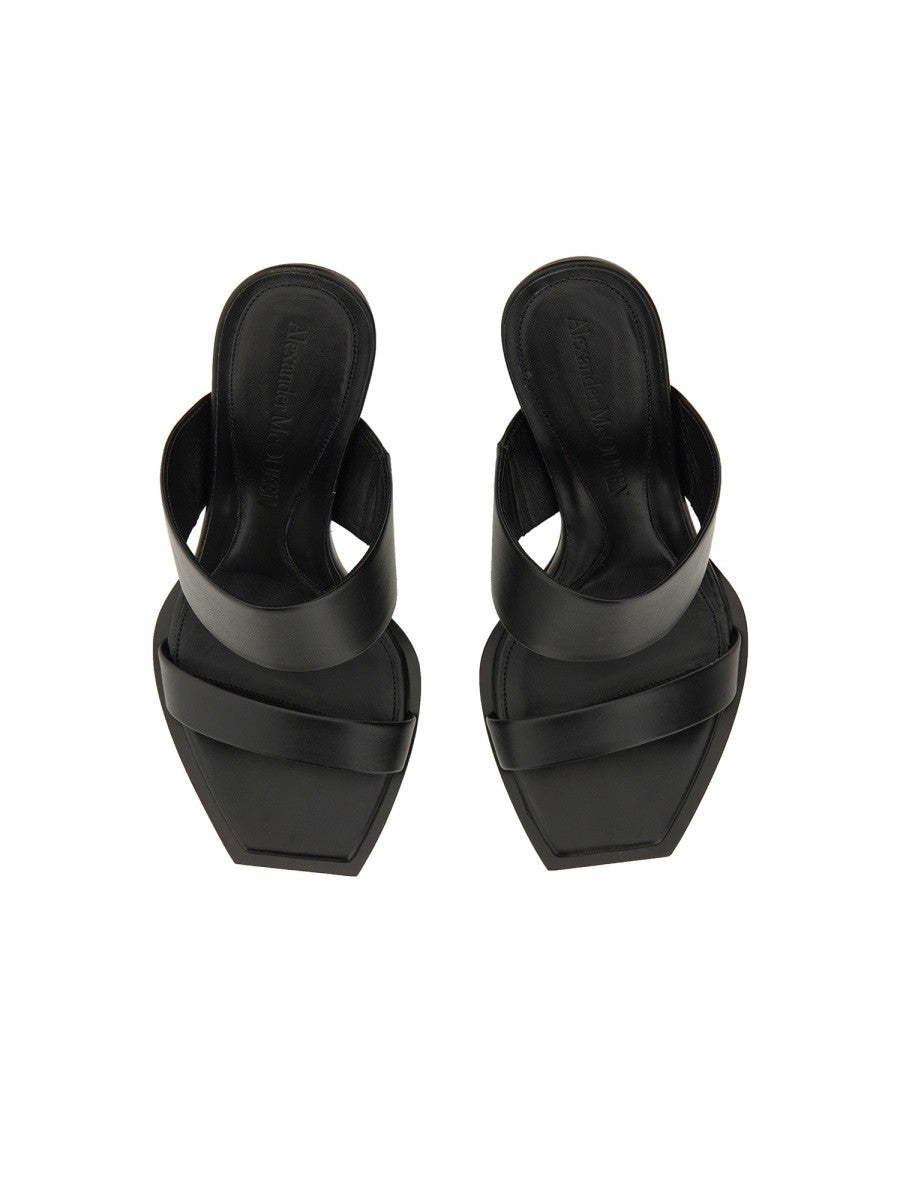 LEATHER SANDAL