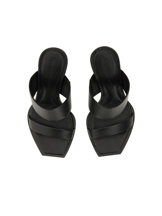 LEATHER SANDAL