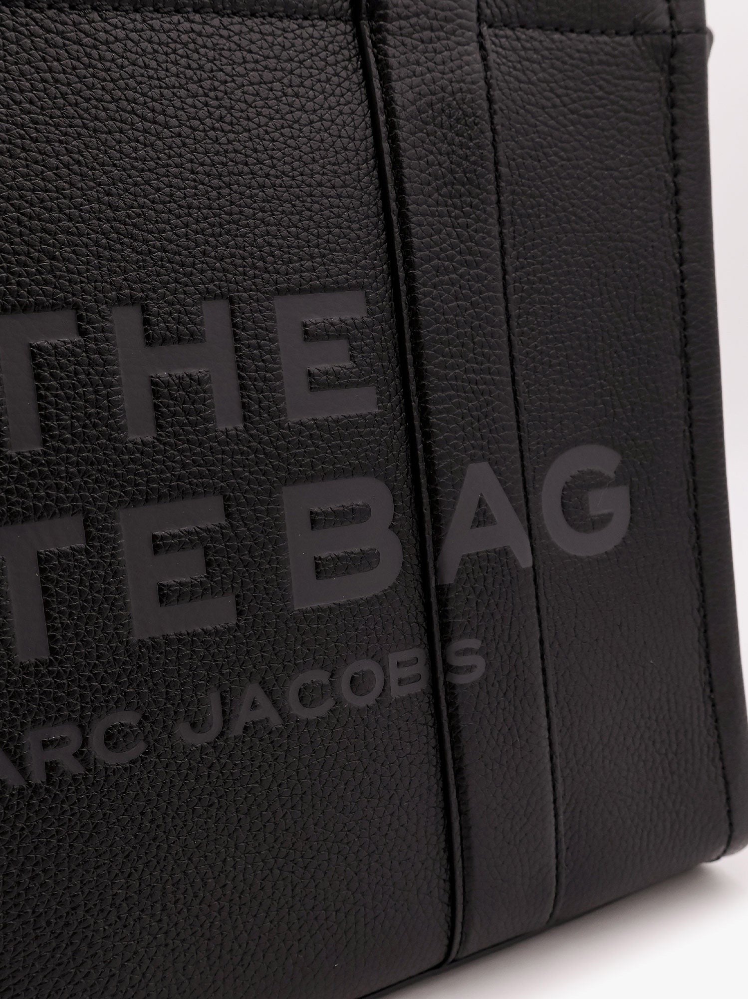 Leather shoulder bag with logo on the front