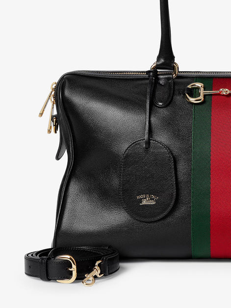 Gucci Leather shoulder bag with metal clasp